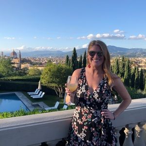 Meet your Posher, Rebecca